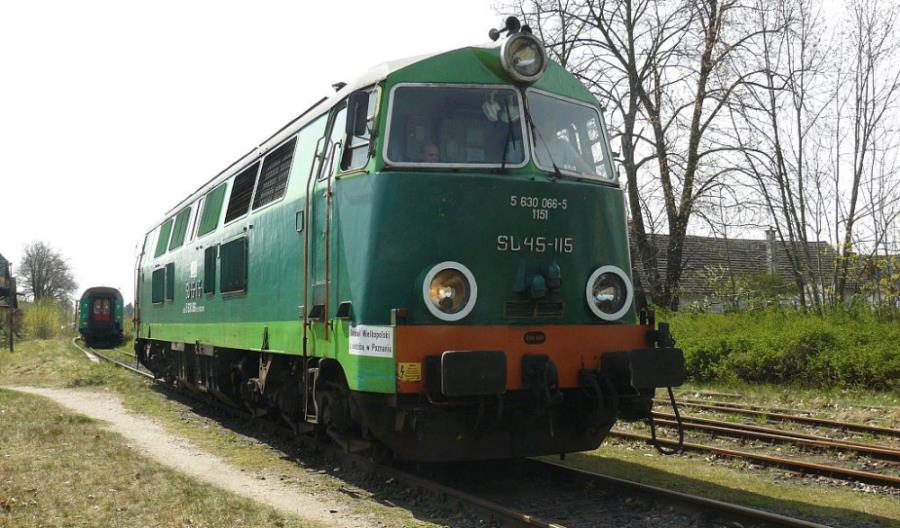 Grunty pod odbudowywaną linią nr 283 z Zebrzydowej do Żagania wrócą do PKP PLK Grunty pod odbudowywaną linią nr 283 z Zebrzydowej do Żagania wrócą do PKP PLK