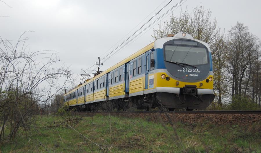 Niebezpiecznie w Wejherowie. Pociąg SKM rozpruł rozjazd Niebezpiecznie w Wejherowie. Pociąg SKM rozpruł rozjazd