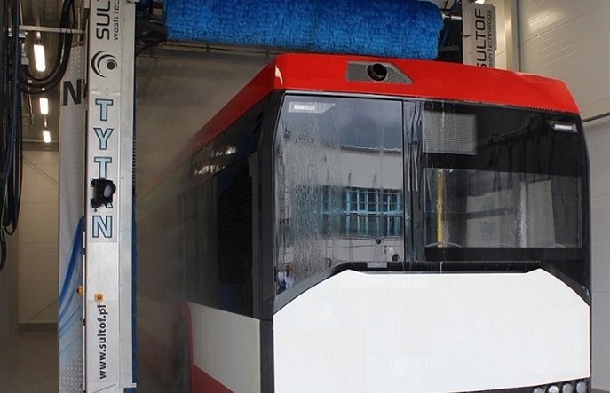 Myjnia SULTOF umyje polski autobus wodorowy