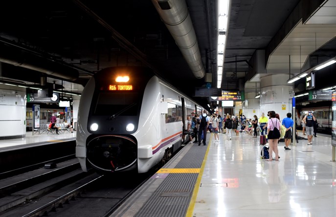 Bezpłatne pociągi regionalne i autobusy w Hiszpanii