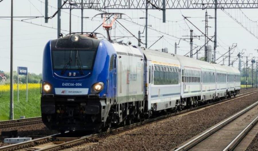 Jakie wagony i lokomotywy otrzyma PKP Intercity w 2023 roku?