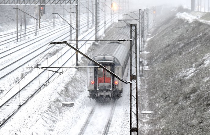 Silne opady śniegu w Polsce. Utrudnienia na południu Polski