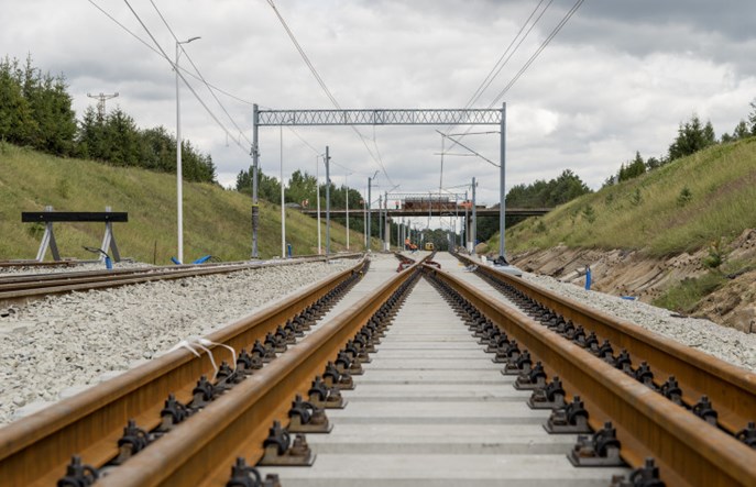 Wymiana uszkodzonych rozjazdów na CMK nie nastąpi szybko