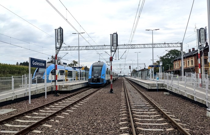 Dzielenie i łączenie pociągów Kolei Śląskich w Goleszowie trwa dłużej niż w 1939 roku