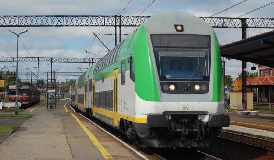 Druga próba wykonania przeglądów wagonów Bombardiera Kolei Mazowieckich Druga próba wykonania przeglądów wagonów Bombardiera Kolei Mazowieckich