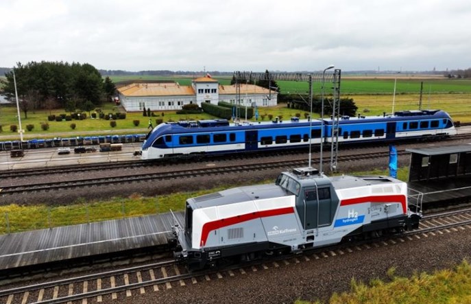 Rumunia. Duże zamówienia na tabor dzięki KPO. Startują Alstom i Pesa