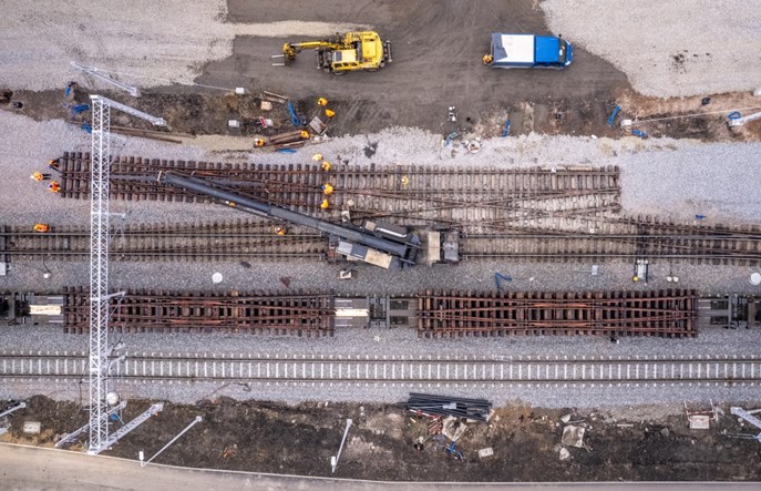 PKP PLK waloryzuje kontrakty kolejowe