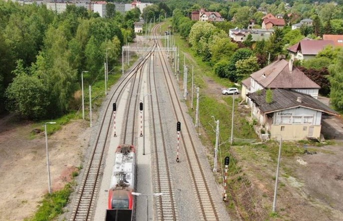 Kolej Plus: Wielu chętnych na dokumentację linii 142