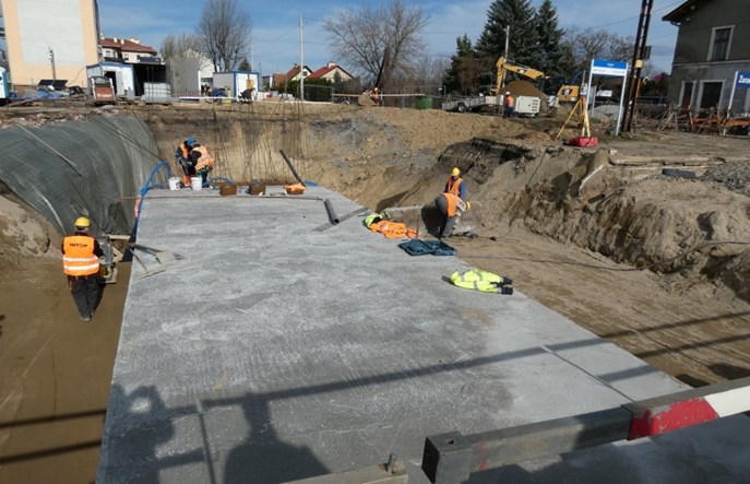 Ruszyła budowa nowych peronów w Przemyślu i Medyce