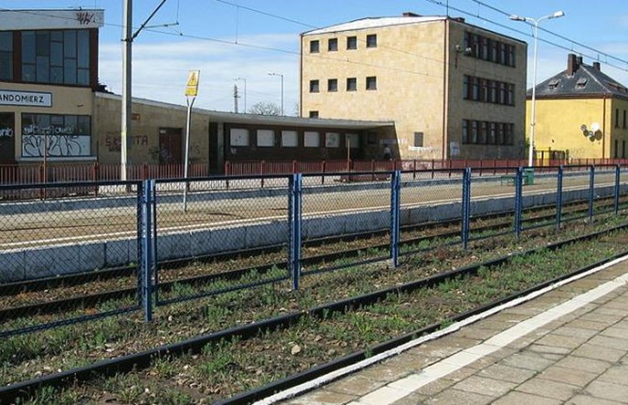 Linia 25: Tor wyremontowany, ale pociągi jadą... 50 km/h