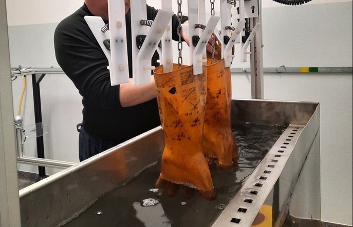 „Laboratorium” Tramwajów Szczecińskich, w którym sprawdza się narzędzia do pracy przy prądzie