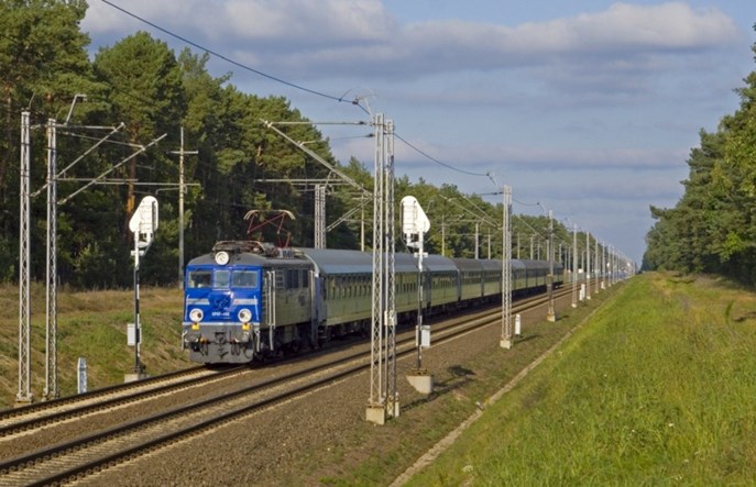 Łódź ze stałymi połączeniami nocnymi dopiero po otwarciu tunelu średnicowego?