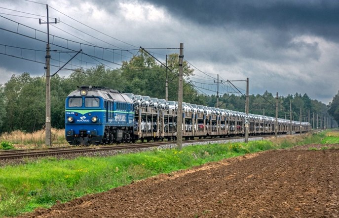 PLK planują zwiększenie przepustowości linii 14 do Ostrowa Wlkp. Co z pieniędzmi?