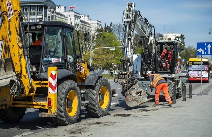 Warszawa: Będą windy na placu Na Rozdrożu. Ruszają prace
