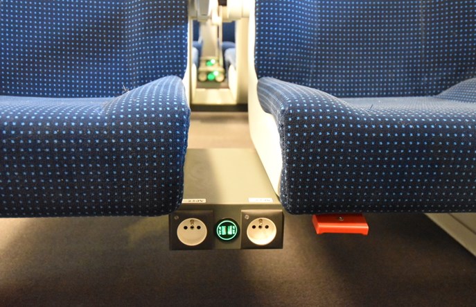 W ilu wagonach PKP Intercity jest internet a w ilu gniazdka elektryczne?