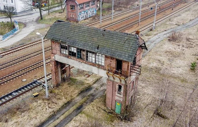 PKP SA: Zburzymy nastawnię w Pyskowicach