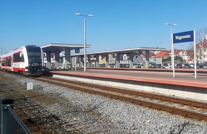 Zatrzęsienie przetargów na Kolej Plus