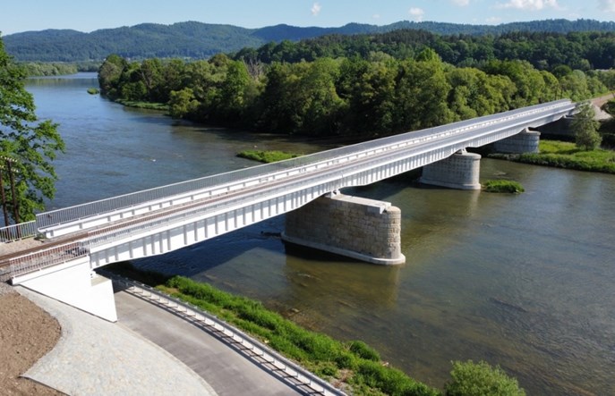 Znów nie ma pociągów do Ustrzyk Dolnych. PLK poprawia stan mostów