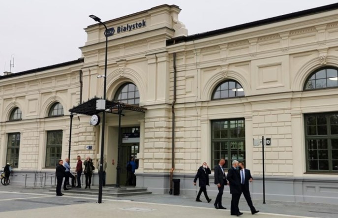 Czy pociągi regionalne pojadą z Ostrołęki do Białegostoku? Droga jest daleka