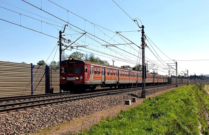 Pisary. Nowy przystanek na obciążonej ruchem linii Kraków - Katowice 