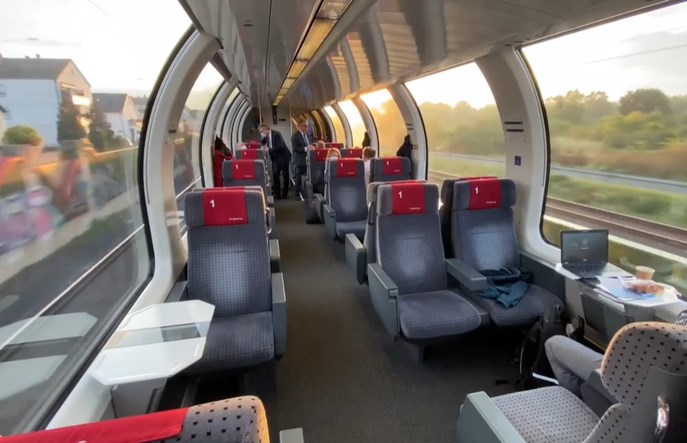 Można kupować bilety na szwajcarski wagon panoramiczny w IC Porta Moravica