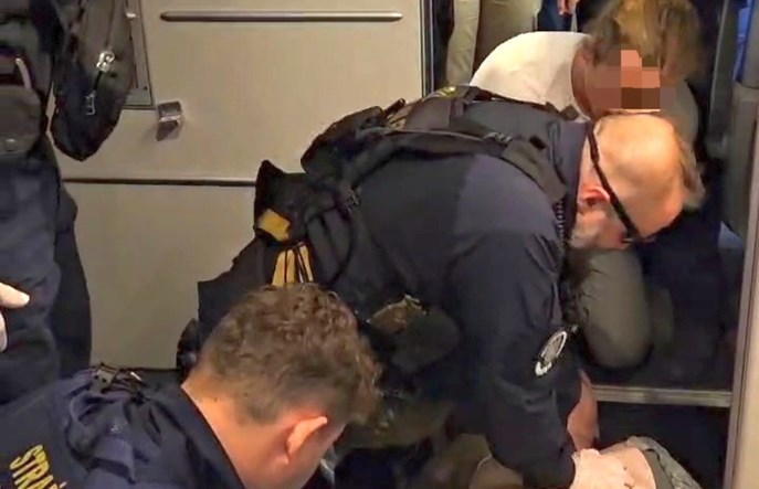 Stracił przytomność w Pendolino, uratował go SOK