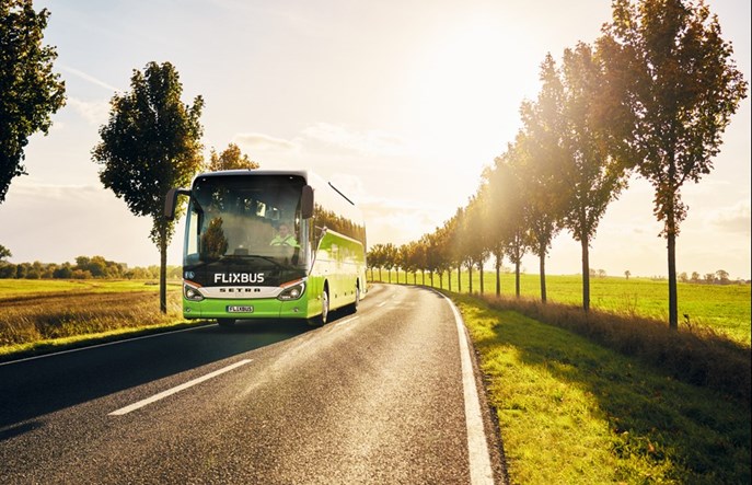Flixbus: Polacy pokochali nocne autobusy. Także międzynarodowe