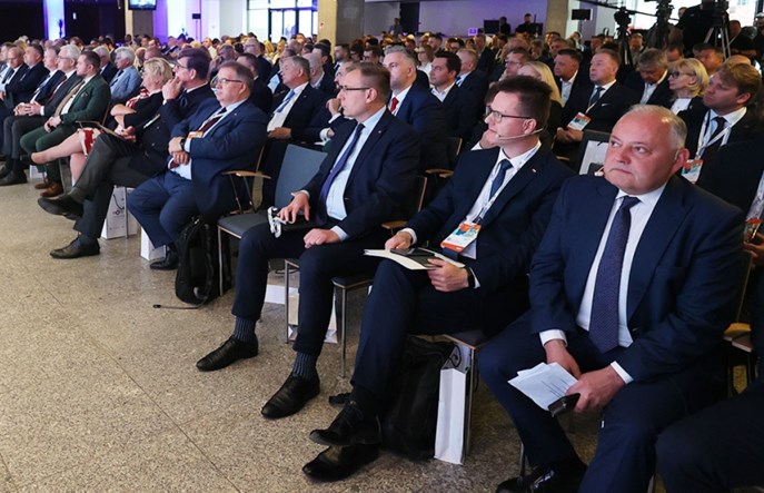 PLK SA o inwestycjach i perspektywach rozwoju infrastruktury kolejowej