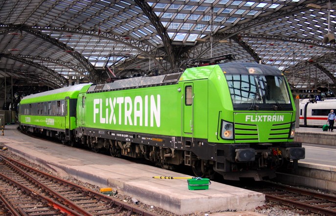 Porsche jednym z inwestorów Flixtrain i Flixbus