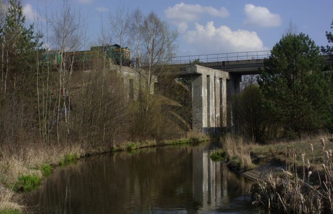 Kolej Plus: Modernizację i przedłużenie linii bełchatowskiej zaprojektuje TPF