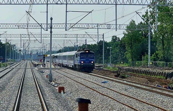 Kolejne pociągi skierowane na niewłaściwe tory w Warszawie