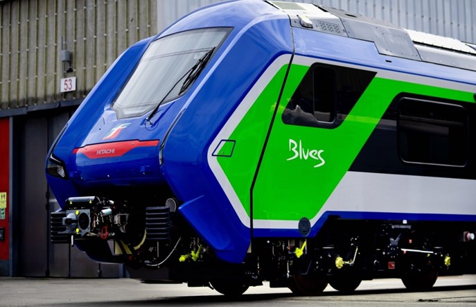 Hitachi zbudowało 20 elektryczno-bateryjno-spalinowych ezetów 