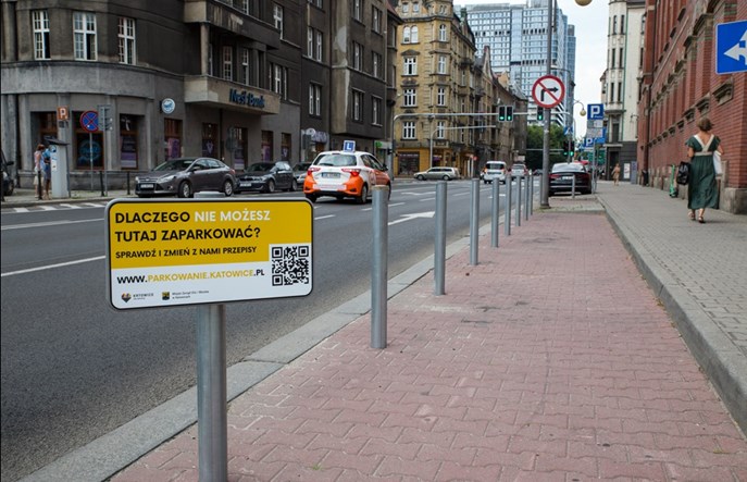 Katowice chcą powiązać Tempo 30 z parkowaniem na skrzyżowaniach 