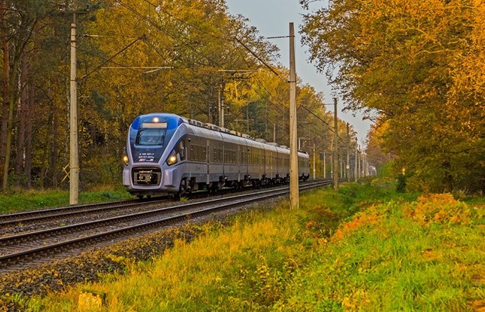 Upały dają się we znaki. Składy wagonowe za ezety