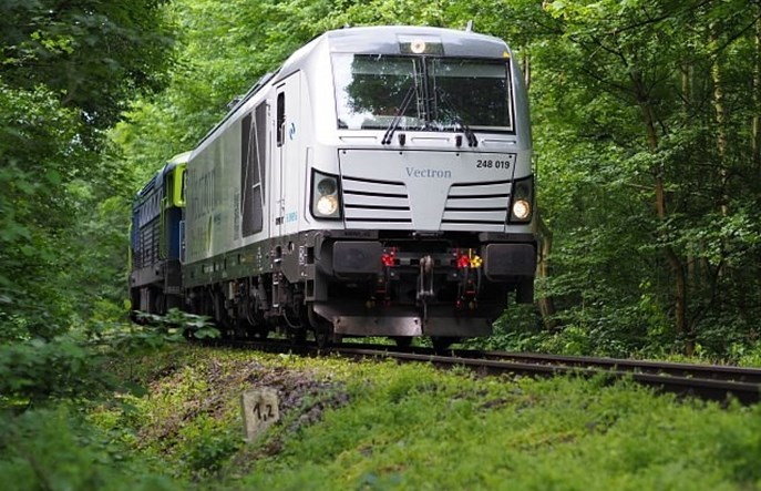 PKP Cargo International testuje w Czechach Vectrona Dual Mode