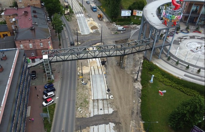 Dąbrowa Górnicza: Zniknęła kładka nad Sobieskiego. W zamian pasy