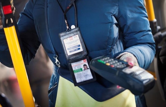 Wśród nieletnich gapowiczów przeważają dziewczęta. Konsekwencje jazdy bez biletu mogą być dotkliwe