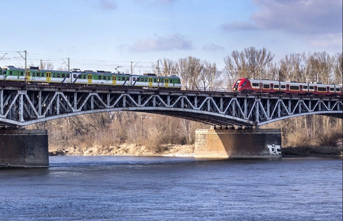Wspólny bilet w aglomeracji warszawskiej na kolejne 20 miesięcy