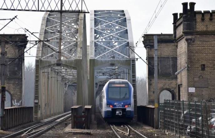 Afera w „Rejewskim”: PKP IC cofa karę, ale nie przeprasza