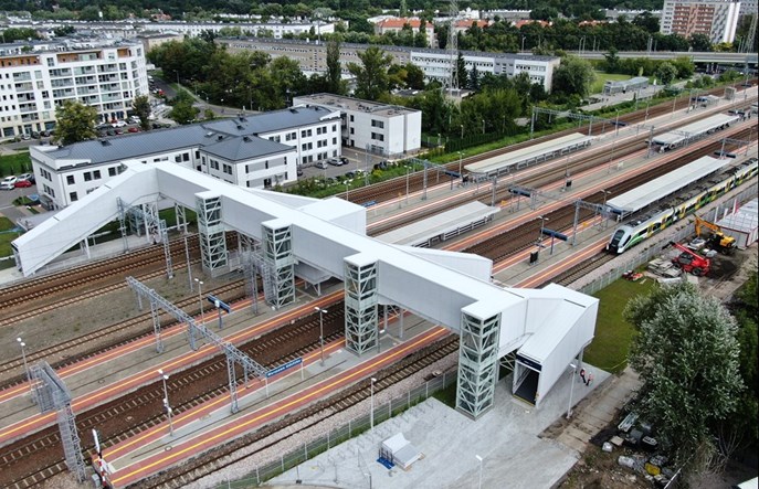 Jest umowa na dodatkowy peron na Warszawie Gdańskiej. Będzie gotowy we wrześniu