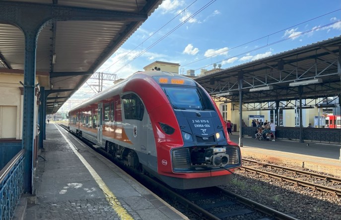 Kujawsko-pomorskie na razie nie kupi nowych zespołów trakcyjnych