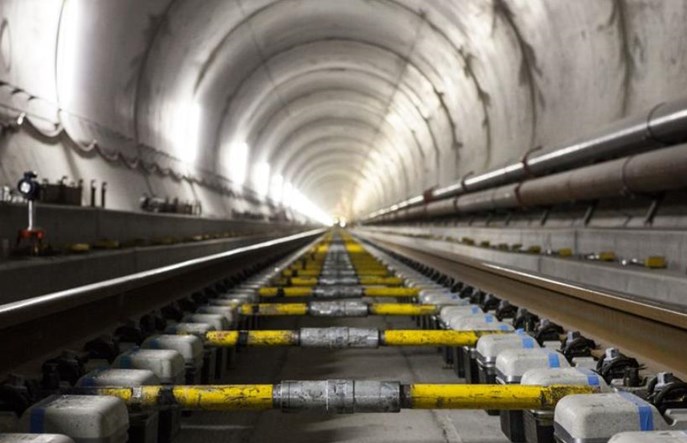 Szwajcaria: Przez tunel Gotarda tylko po jednym torze