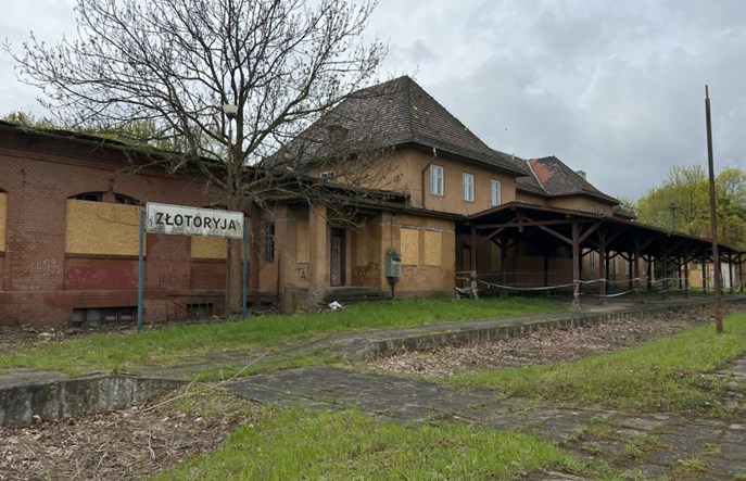 Kolej Plus na Dolnym Śląsku. Linia do Złotoryi z wykonawcą. Świebodzki i Bogatynia z umową na projekt