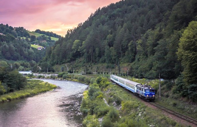 To był dobry lipiec kolei. Ale tylko pasażerskiej