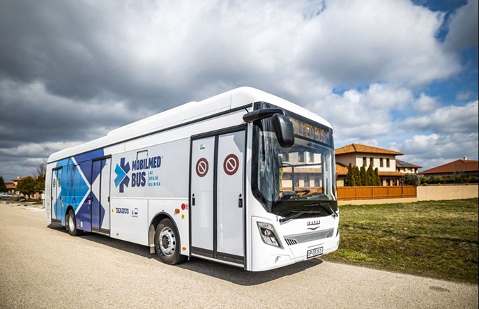 Szczecinek z umową na elektryczne Ikarusy