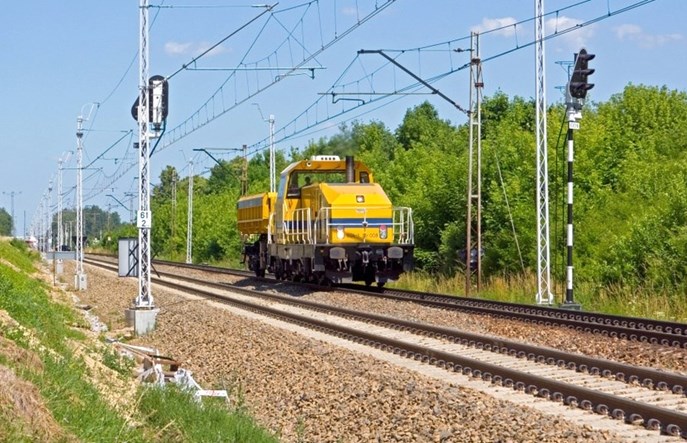 ZUE kupiło dwie lokomotywy Alf od Taboru Dębica