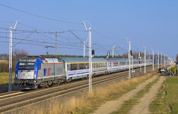 Ponad 1,8 mld zł dotacji dla PKP Intercity w tym roku