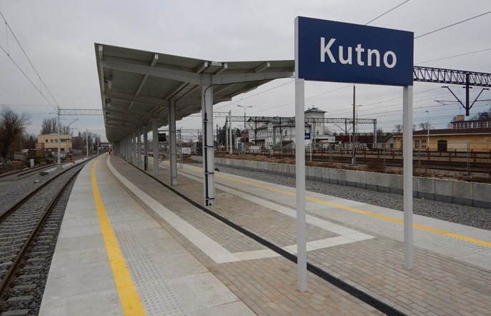 Kujawsko-pomorskie likwiduje niedawno uruchomione pociągi do Kutna