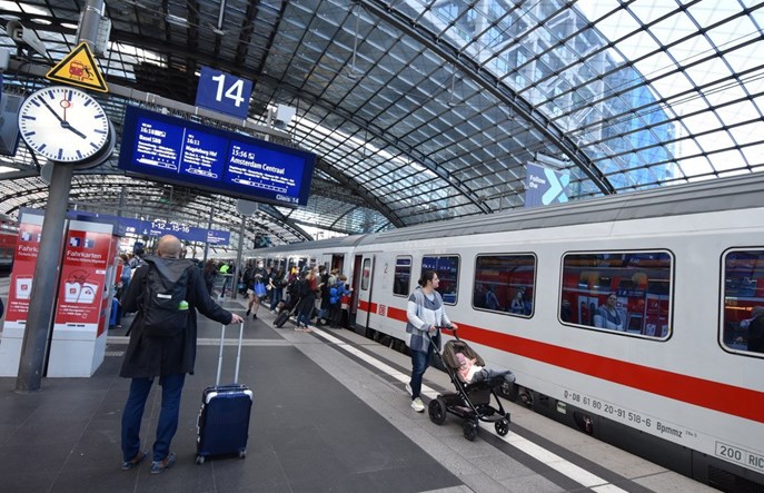 SKPL kupiło wagony pierwszej klasy od DB