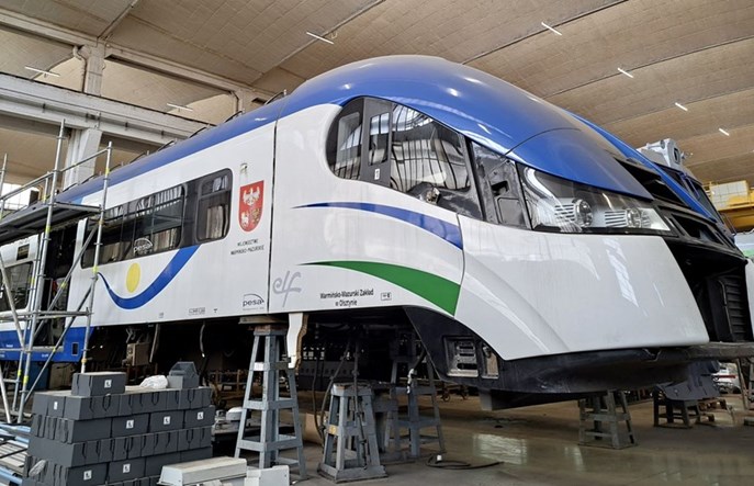 Pesa naprawia warmińskiego Elfa